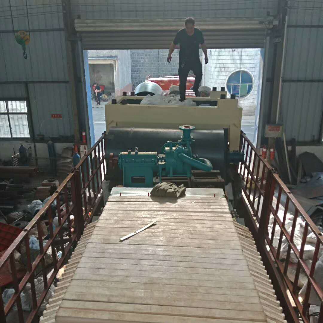 發(fā)往新疆克拉瑪依的板框壓濾機和細砂回收機