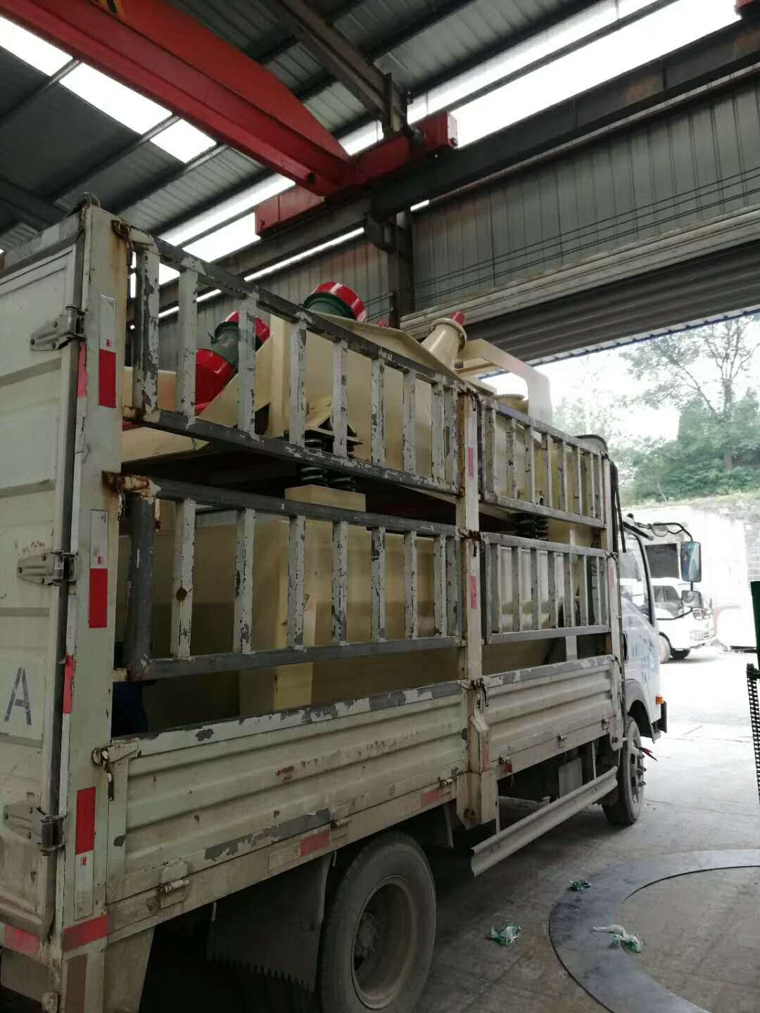 發(fā)往廣東東寧的750細砂回收機
